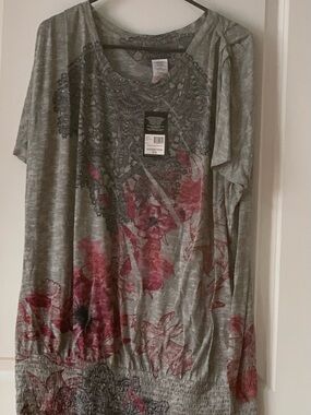 Women's Evolution by JMS Grey Floral-Print Short Sleeve Shirt